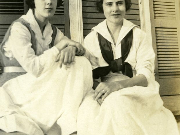 fay_viosca_pics_033 (1954 visits) Angela Viosca and Unknown Friend. fay_viosca_pics_033
