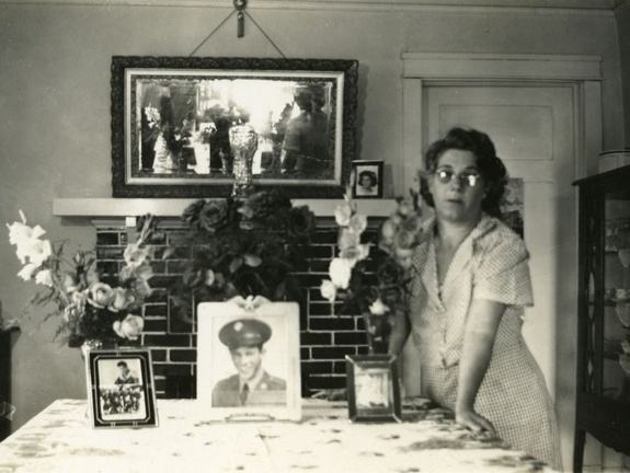 fay_viosca_pics_095 (1871 visits) Alice Baudean Viosca mourning the loss of her son Randall C Viosca from WWII plane crash.
fay_viosca_pics_095