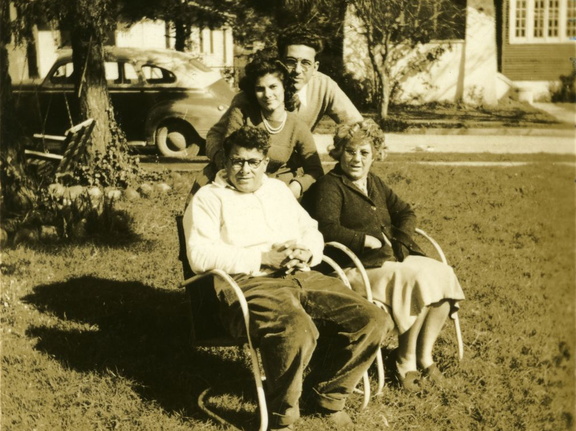 fay_viosca_pics_118 (2421 visits) Back Fay Viosca Martin and Rene Martin
Front: Felix Viosca and Alice Baudean Viosca
Latest photo of ... fay_viosca_pics_118