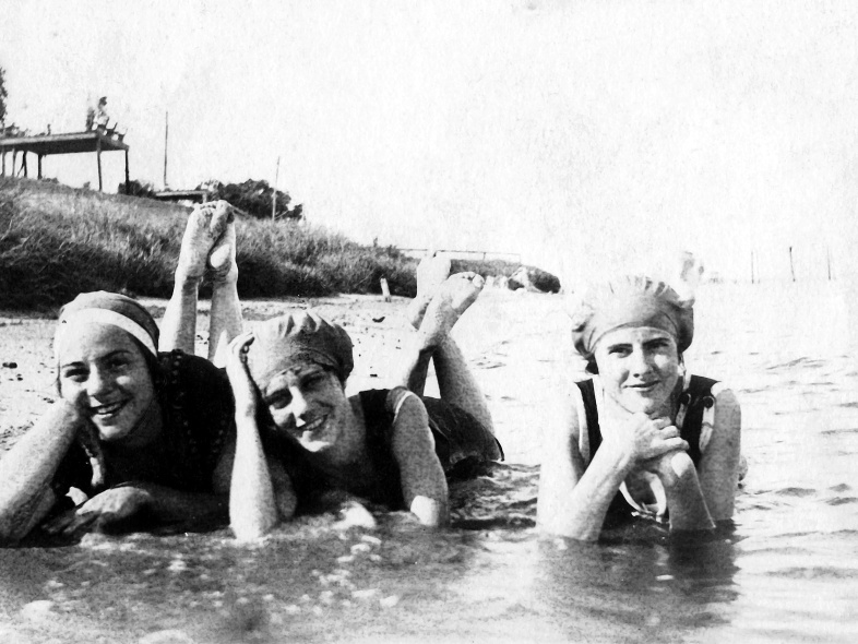 fay_viosca_pics_007 (2932 visits) Swimming Friends. L-R: Mildred Sintes, Alice Baudean, Angela Viosca. The location is probably Mandev... fay_viosca_pics_007