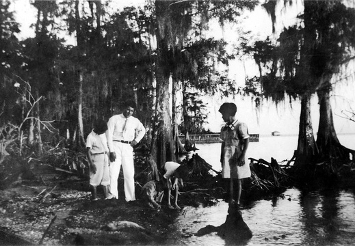 fay_viosca_pics_068 (3760 visits) L-R: Randall C Viosca, Randall Felix Viosca, Jerry Viosca, Robert Viosca, Fay Viosca. fay_viosca_pics_068