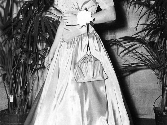 fay_viosca_pics_084 (1521 visits) Fay Viosca. Before Ball fay_viosca_pics_084