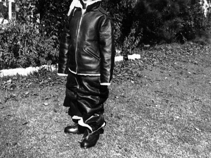 fay_viosca_pics_091 (2419 visits) Fay Viosca in Randall Viosca's WWII flight suit. Picture taken at Ada Place. fay_viosca_pics_091