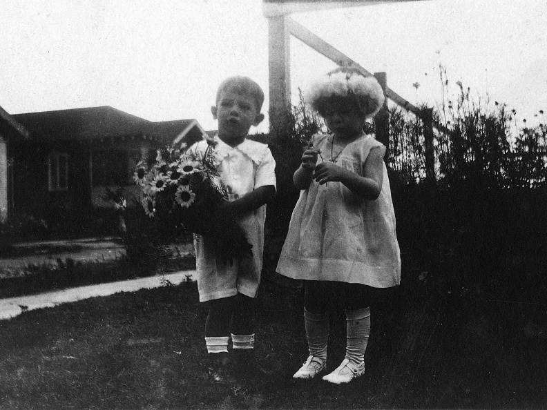 fay_viosca_pics_101 (1779 visits) Randall C Viosca and Lucile Maduell fay_viosca_pics_101