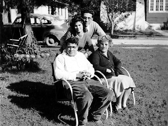 fay_viosca_pics_118 (2269 visits) Back Fay Viosca Martin and Rene Martin
Front: Felix Viosca and Alice Baudean Viosca
Latest photo of ... fay_viosca_pics_118