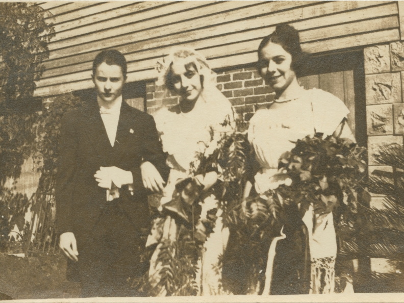 HarryViosca_016 (1723 visits) On back: Angelle Viosca - Lillian and Mildred Sintes 1918 HarryViosca_016