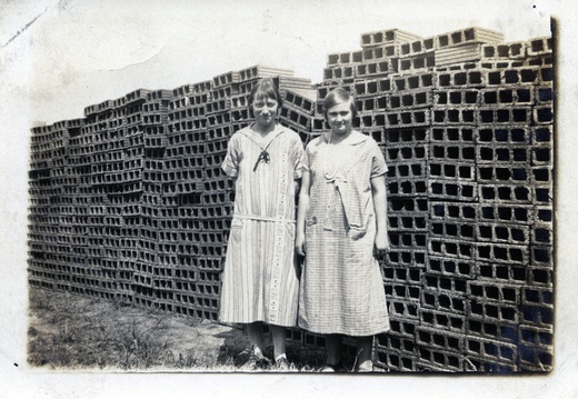 Kasparek Lot 4 1910s 002 (2090 visits) Kasparek Lot 4 1910s 002
