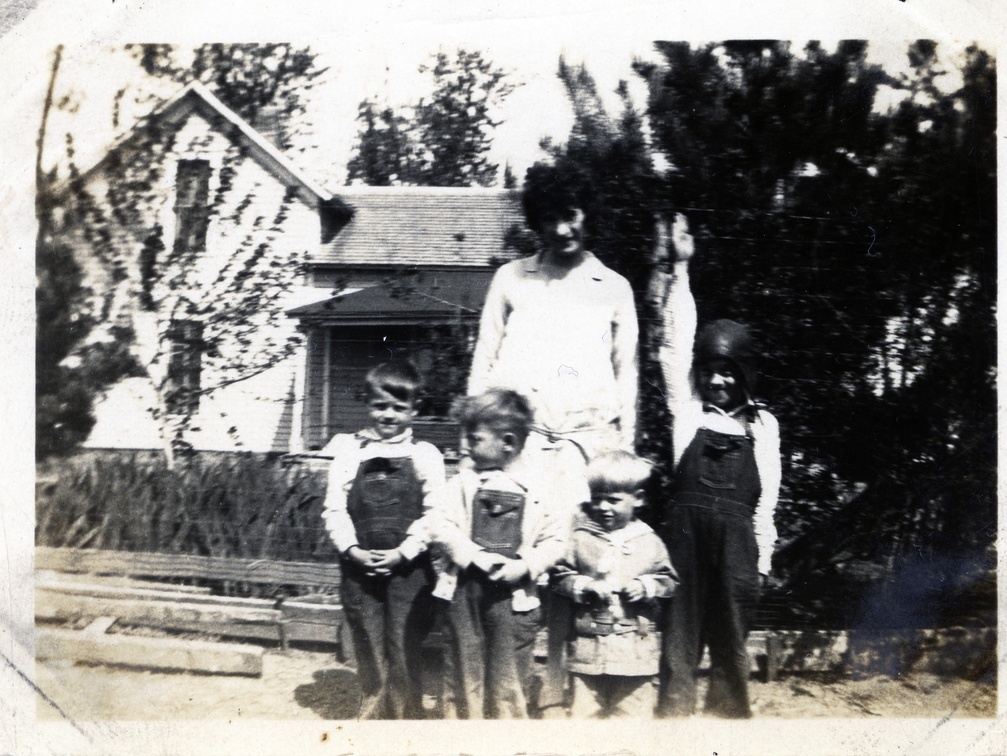 Kasparek Lot 9 Folks 1900-1949 004
