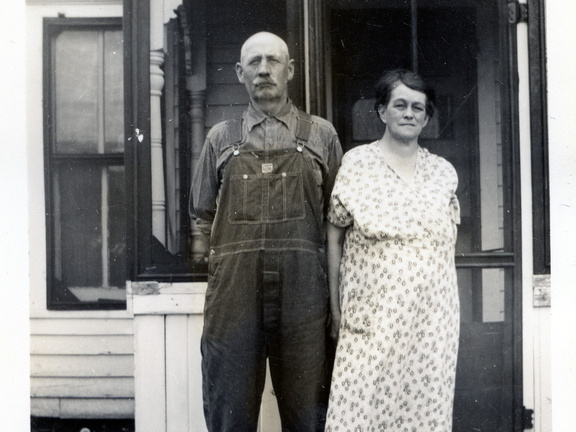 Kasparek Lot 9 Folks 1900-1949 008