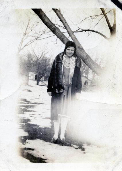 Kasparek_Lot_9_Folks_1900-1949_009.jpg