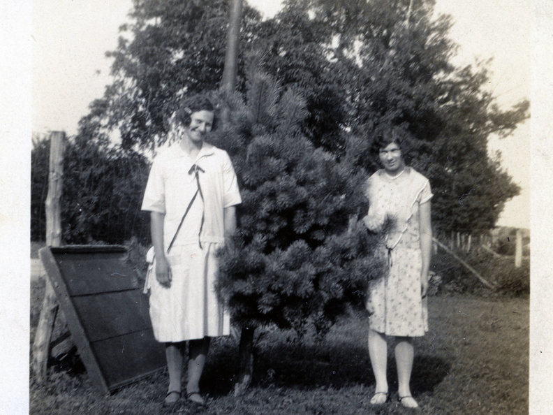 Kasparek Lot 9 Folks 1900-1949 010 (2479 visits) Kasparek Lot 9 Folks 1900-1949 010