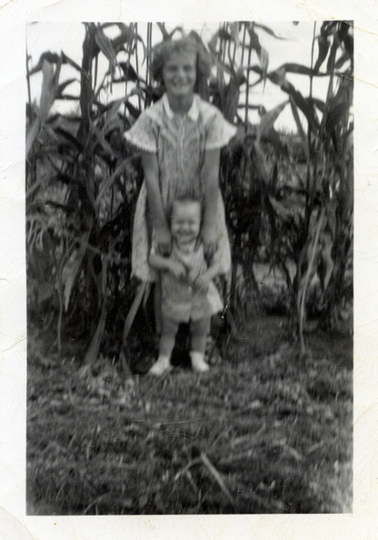 Kasparek_Lot_9_Folks_1900-1949_013.jpg
