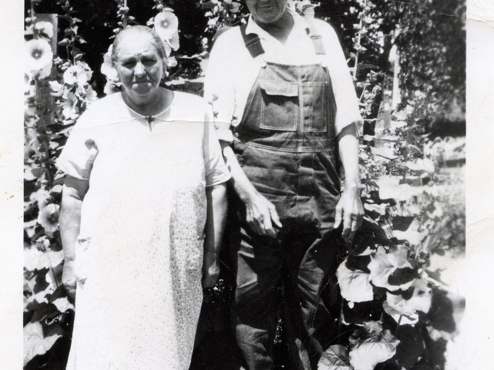 Kasparek Lot 9 Folks 1900-1949 018 (2186 visits) Kasparek Lot 9 Folks 1900-1949 018