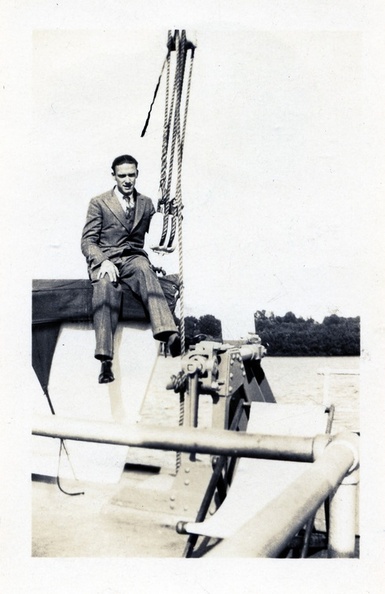 Kasparek_Lot_9_Folks_1900-1949_028.jpg