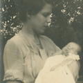 VicVioscaAlbum_021 (1833 visits) Louise Fernandez Viosca and son Victor Willard Viosca Jr.
On back: Taken Christening day. VicVioscaAlbum_021