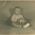VicVioscaAlbum_033 (1644 visits) Victor Willard Viosca Jr.
On back: Taken 1-6-1940, By - Maxsay Hymel, 6 months
VicVioscaAlbum_033