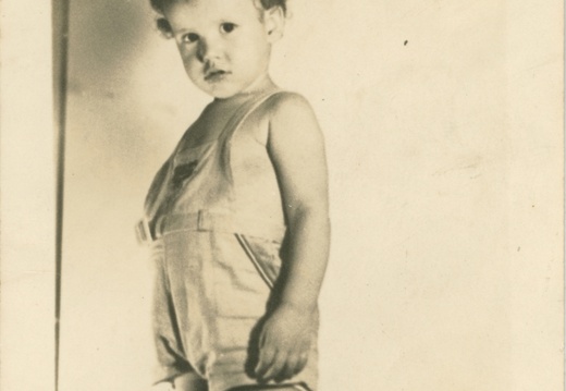 VicVioscaAlbum_067 (1690 visits) Victor Willard Viosca Jr.
On back: 2 years old VicVioscaAlbum_067