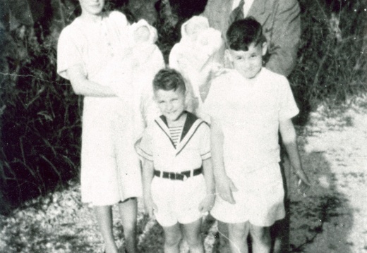 VicVioscaAlbum_089cs (3735 visits) From back: Sept 25 1946 Twins' Christening Day
Louise Viosca holding Barbara L Viosca, Willard Viosc... VicVioscaAlbum_089cs