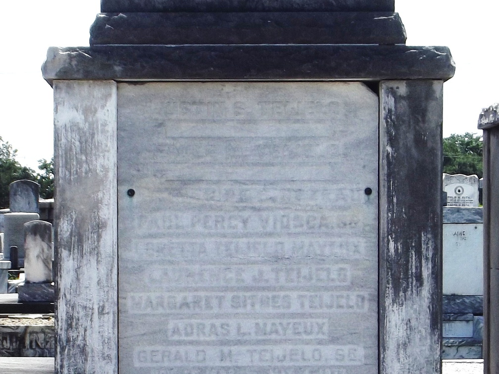 PaulPercyVioscaSr Grave
