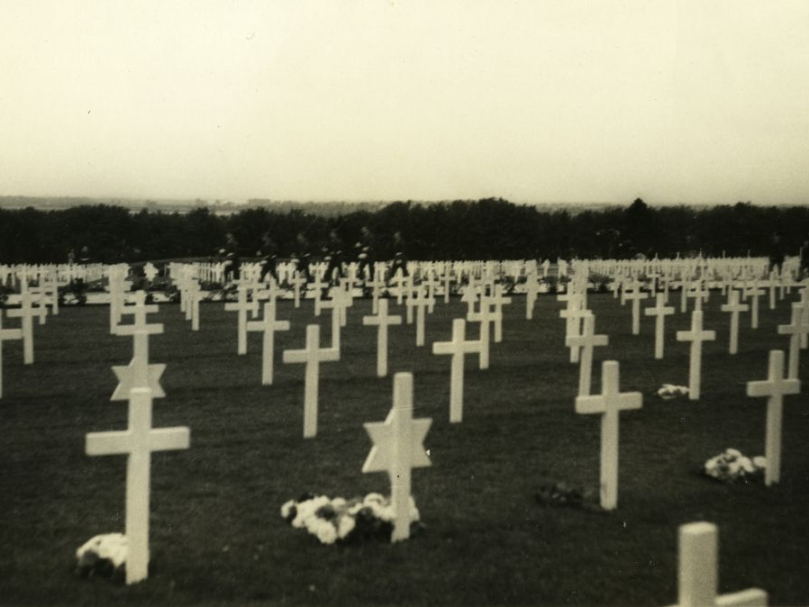 fay_viosca_pics_094 (1971 visits) Cambridge American Military Cemetery where Randall C Viosca was buried during WWII. Written on back:... fay_viosca_pics_094