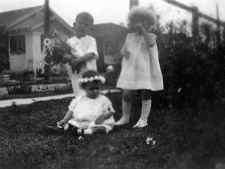fay_viosca_pics_102 (1948 visits) L-R: Randall C Viosca, Fay Viosca, and Lucile Maduell fay_viosca_pics_102